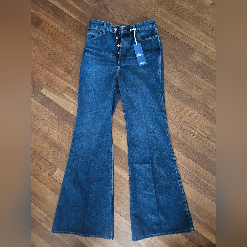 Women's Wrangler Wanderer Indigood Flare Jeans w/Button Fly